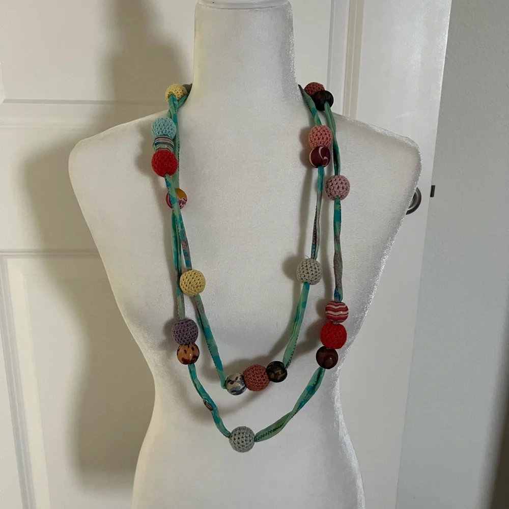 Multicolor Beaded Necklace - Picture 2 of 5